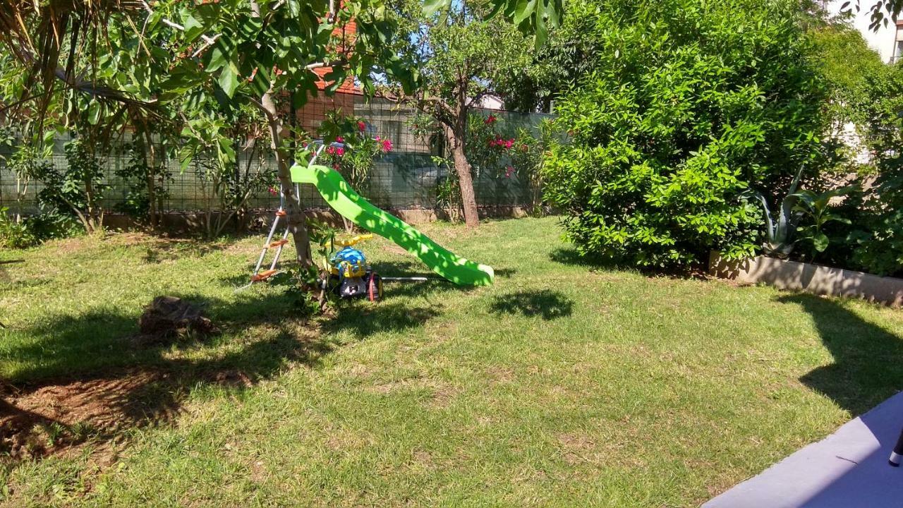 Villa Lusyhouse Pola Esterno foto