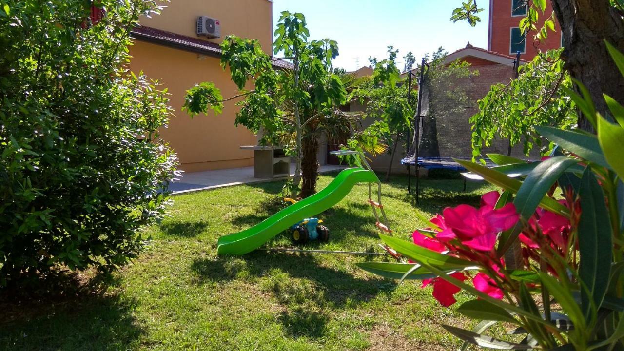 Villa Lusyhouse Pola Esterno foto